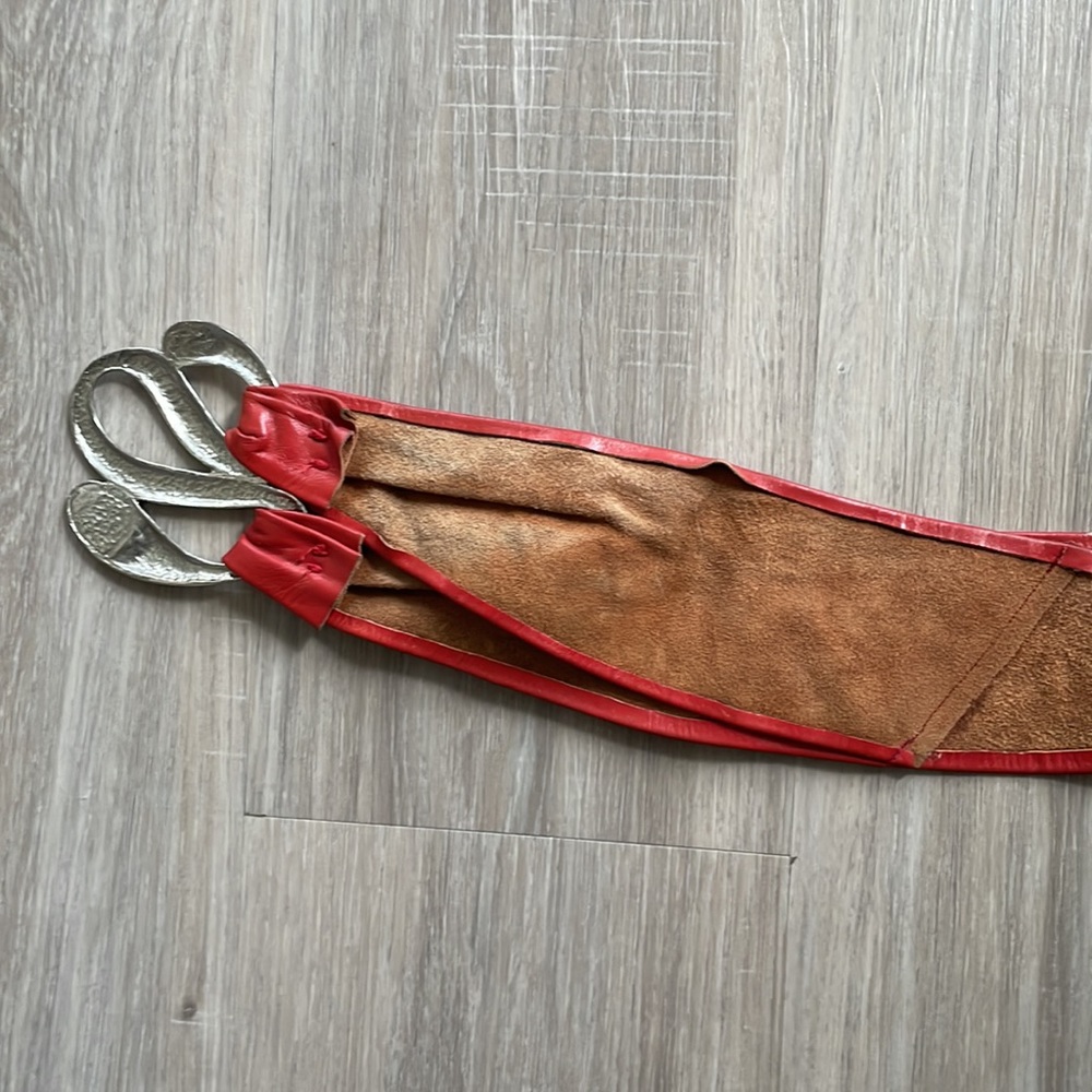 Vintage Salena’s Collection Red Leather Belt with Gemstone Buckle - Picture 8 of 12